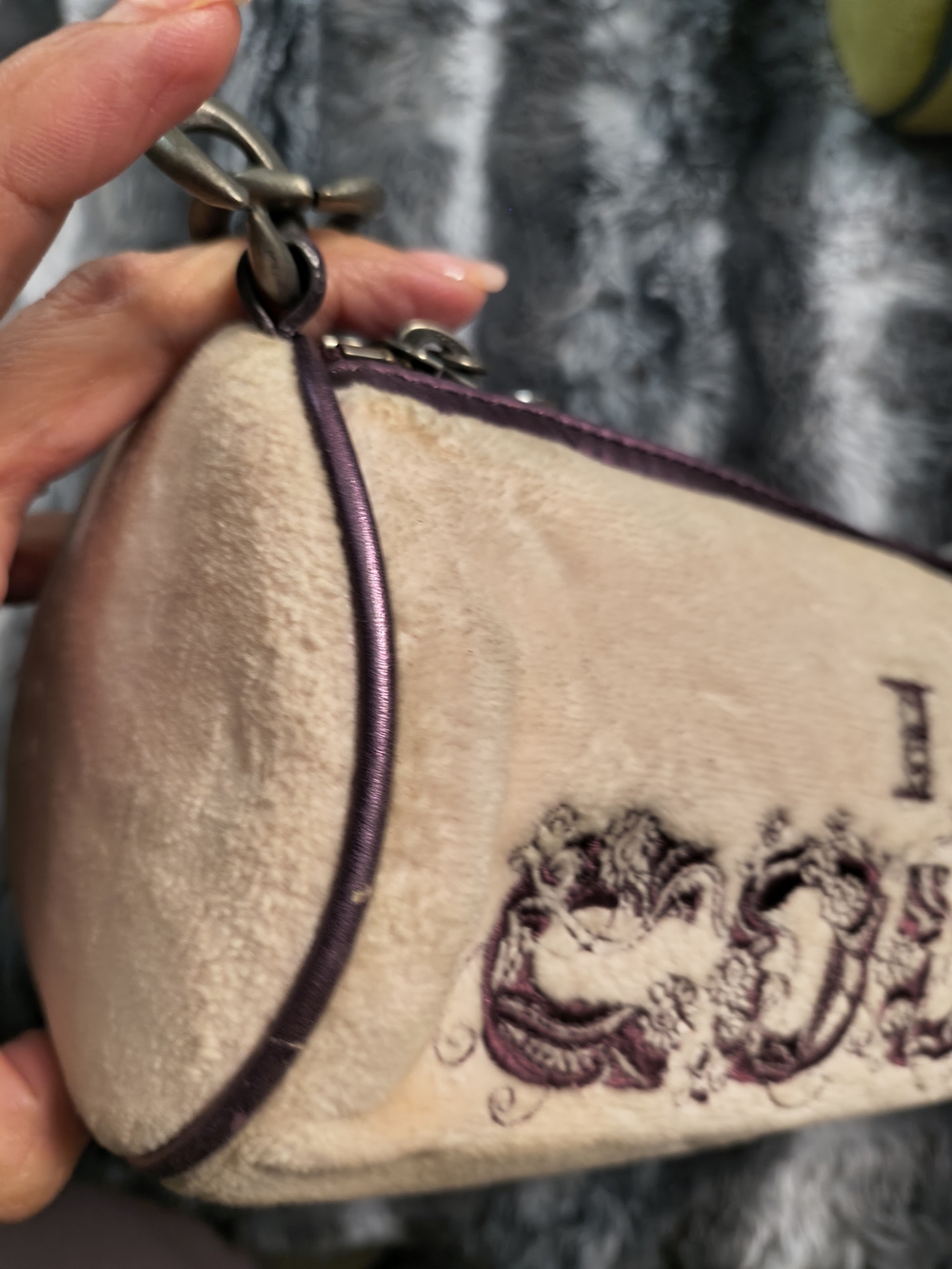 Juicy Couture I Love Couture Embroidered Beige and Purple Shoulder Bag - Picture 6 of 7